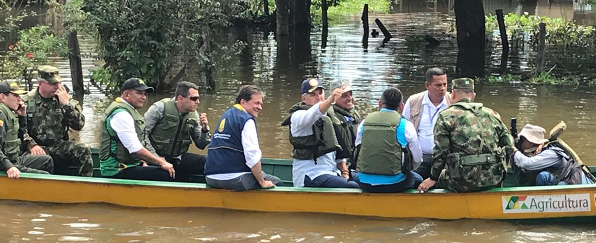Presidente Iván Duque recorrió las zonas inundadas el desbordamiento del río Orinoco en Puerto Carreño.